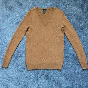 Cashmere by Bloomingdale’s V-Neck Chocolate Brown Cashmere Sweater, size Small